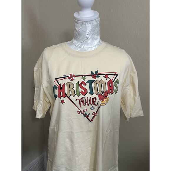 Holiday Graphic T Shirt Festive Christmas Tour List Activities Short Sleeve NEW - Picture 1 of 6